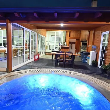 The Emerald Courtyard *