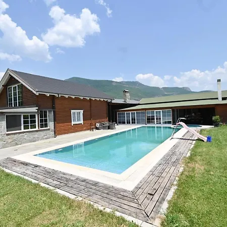 Vila The Emerald Courtyard *