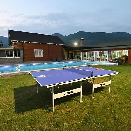 Vila The Emerald Courtyard Elbasan