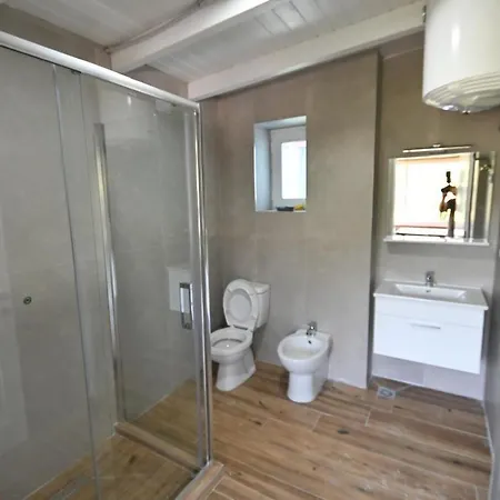 The Emerald Courtyard * Ελβασάν