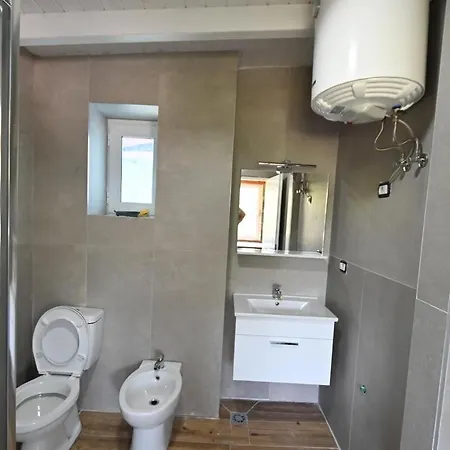 The Emerald Courtyard * Ελβασάν