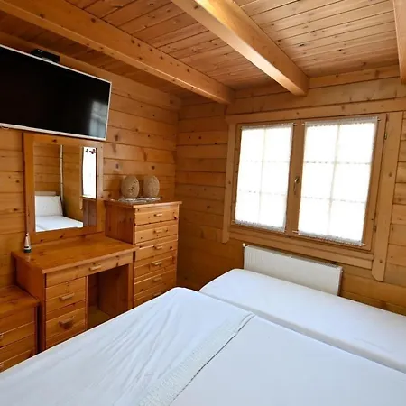 Βίλα The Emerald Courtyard Ελβασάν