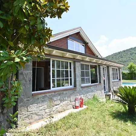 The Emerald Courtyard * Elbasan