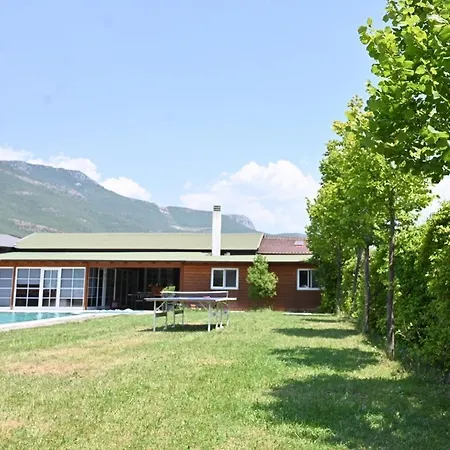 Villa The Emerald Courtyard