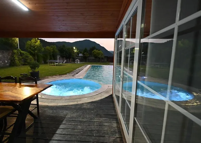 The Emerald Courtyard * Elbasan