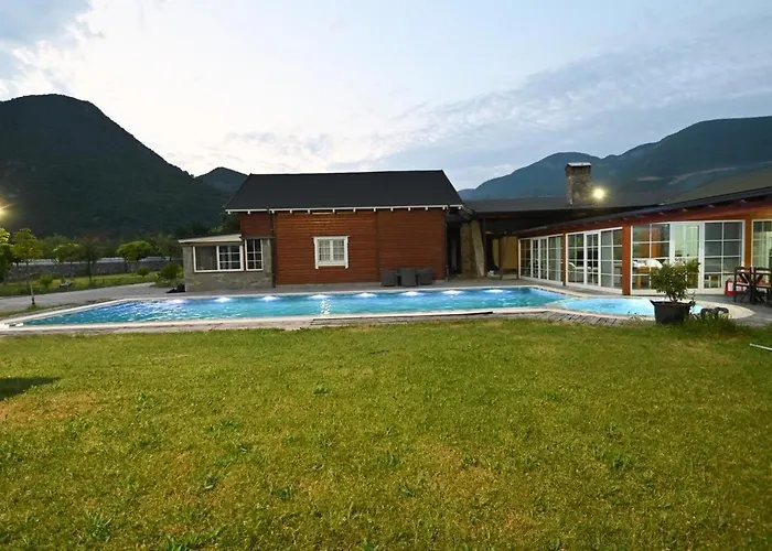 Villa The Emerald Courtyard