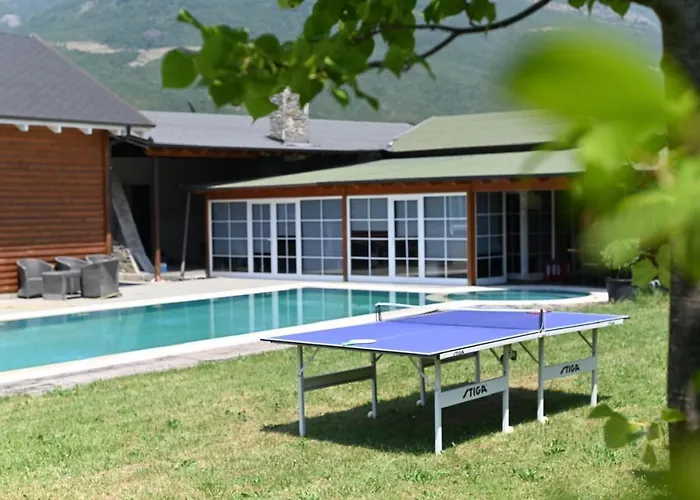 Villa The Emerald Courtyard *