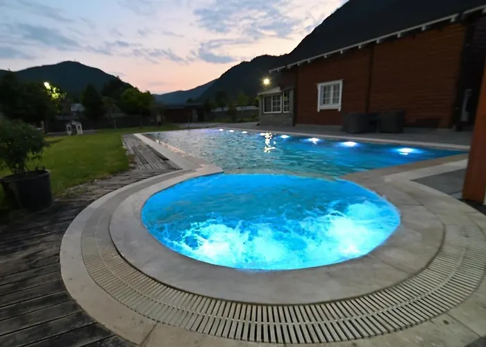 The Emerald Courtyard Villa