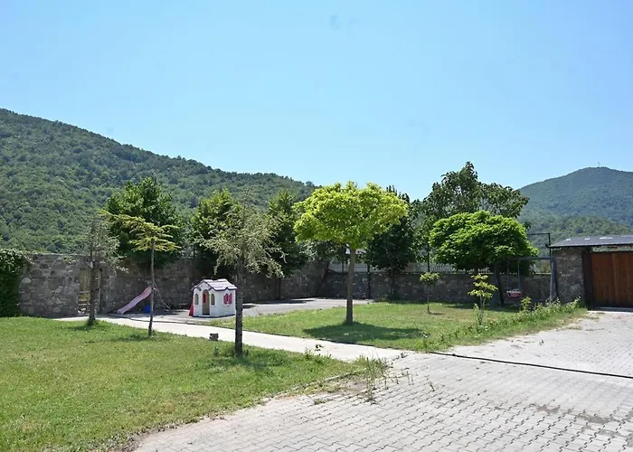 The Emerald Courtyard * Elbasan