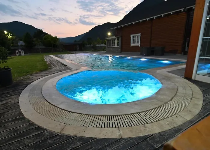 The Emerald Courtyard Villa *